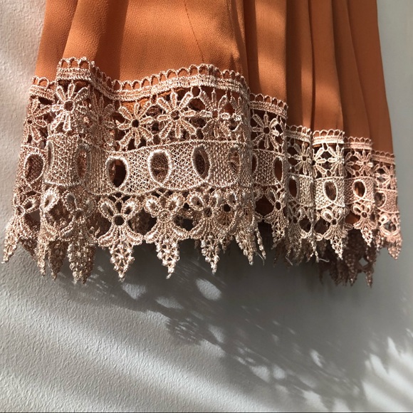 Brown Sleeveless Top - Picture 4 of 5